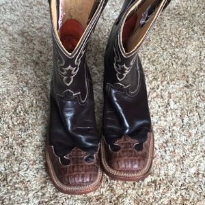 Square toed cowboy boots